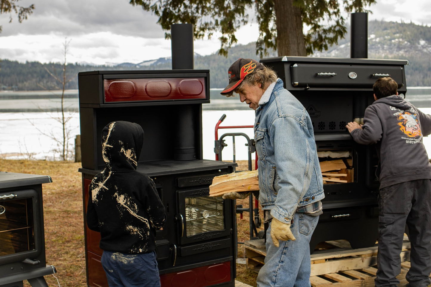 Guliver Burgundy Wood Cookstove with Top Warming Oven