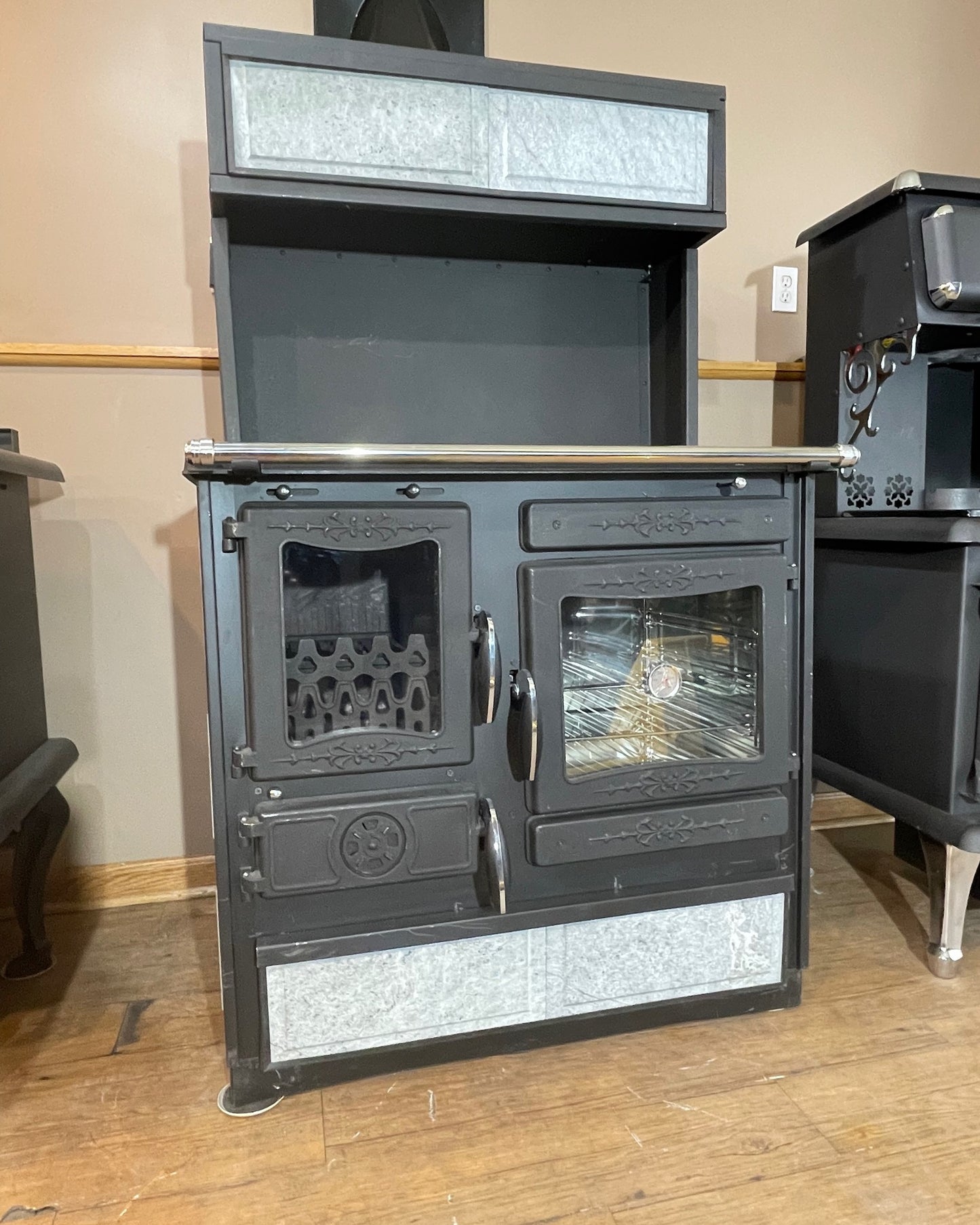 Guliver Wood Cook Stove W/Warming Oven Soapstone